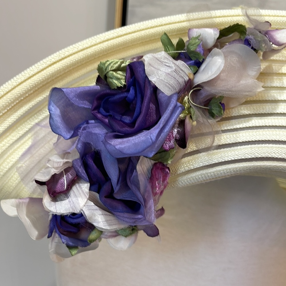 Hat - Picture 2 of 7